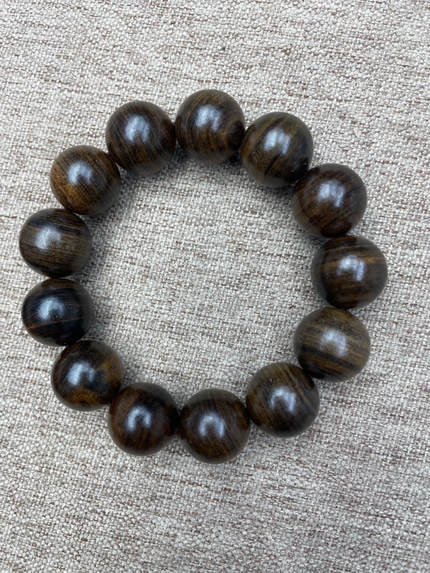 沉香木串文玩老料 73号