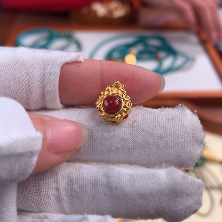 南红玛瑙配饰18K金镶嵌39