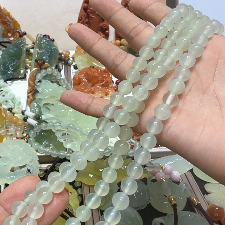 蛇纹石玉未镶嵌吊坠