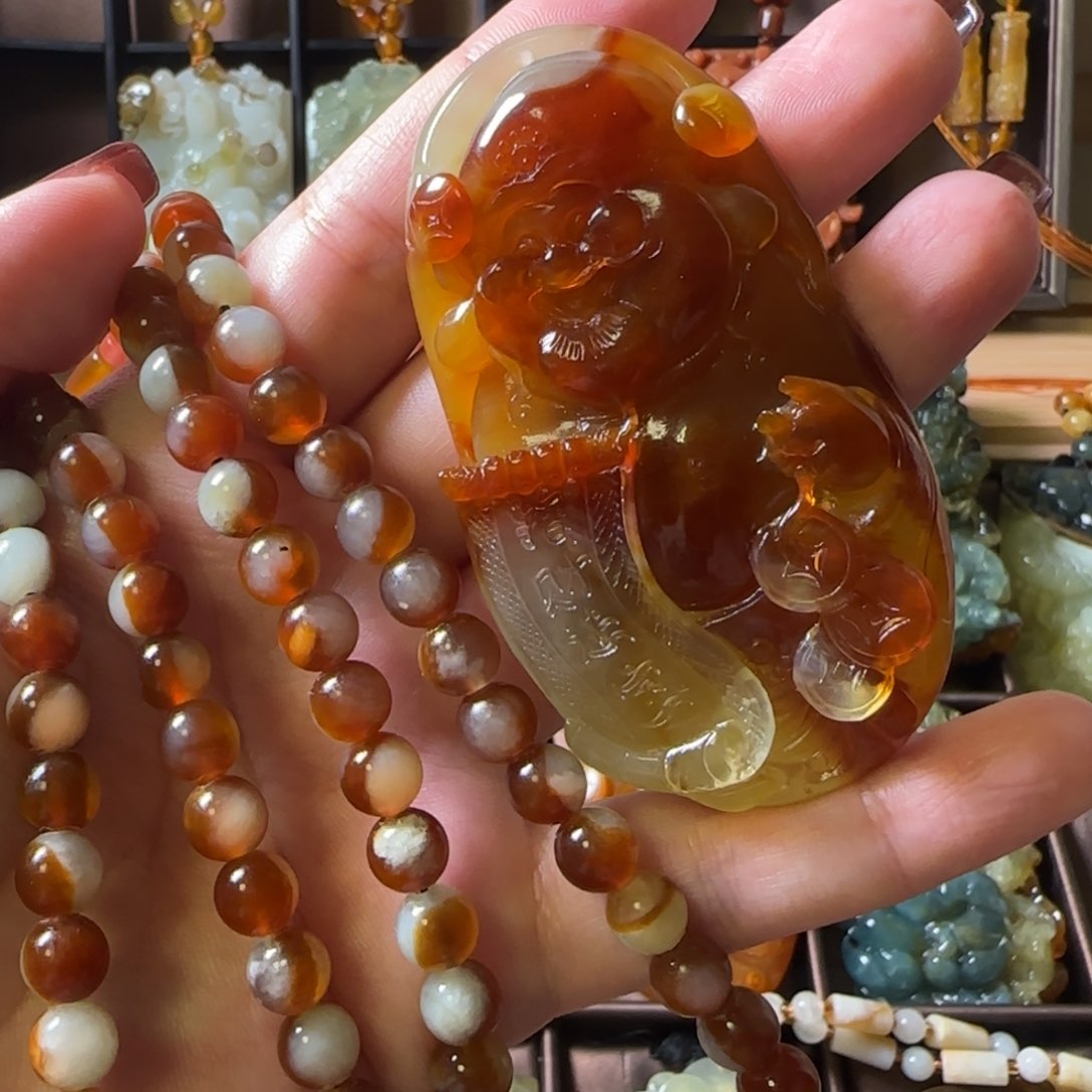 蛇纹石玉颈饰合金一****6