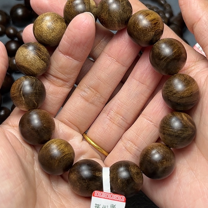 沉香手串天*人白棋留疤