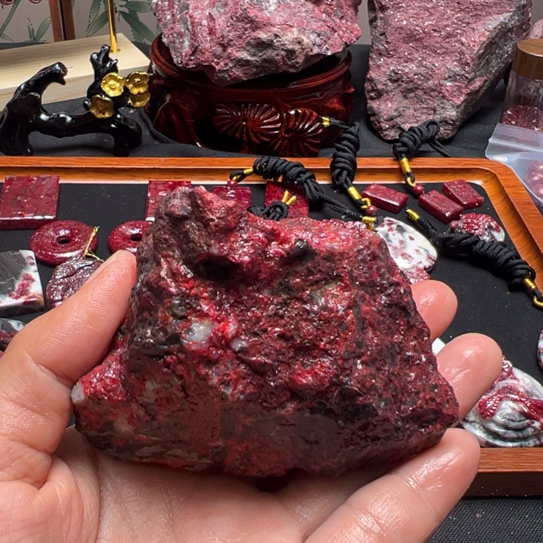 玄***子天然辰砂天然朱砂原石毛料