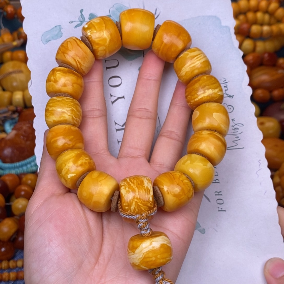 蜜蜡裸石未镶嵌蜜蜡