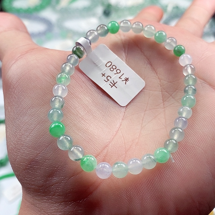 翡翠手链未镶嵌卡5+