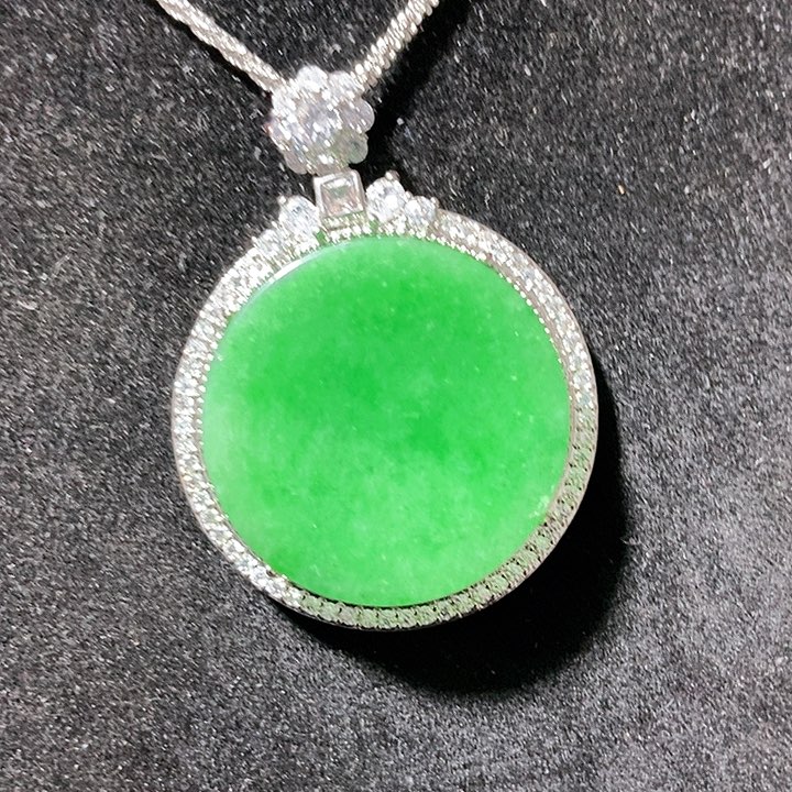 翡翠颈饰银S925镶嵌吊坠