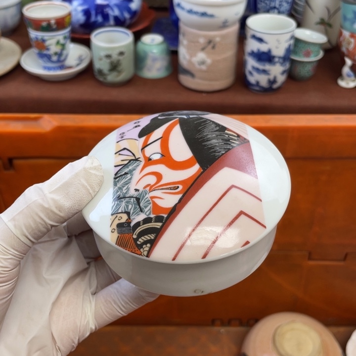 陶他家瓷器真美…开播了