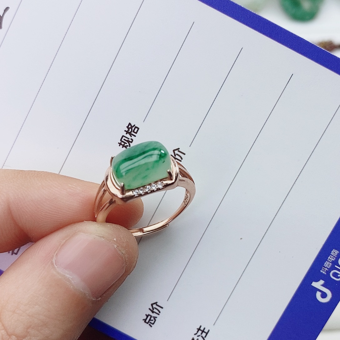 磨***唧独山玉银S925镶嵌颈饰