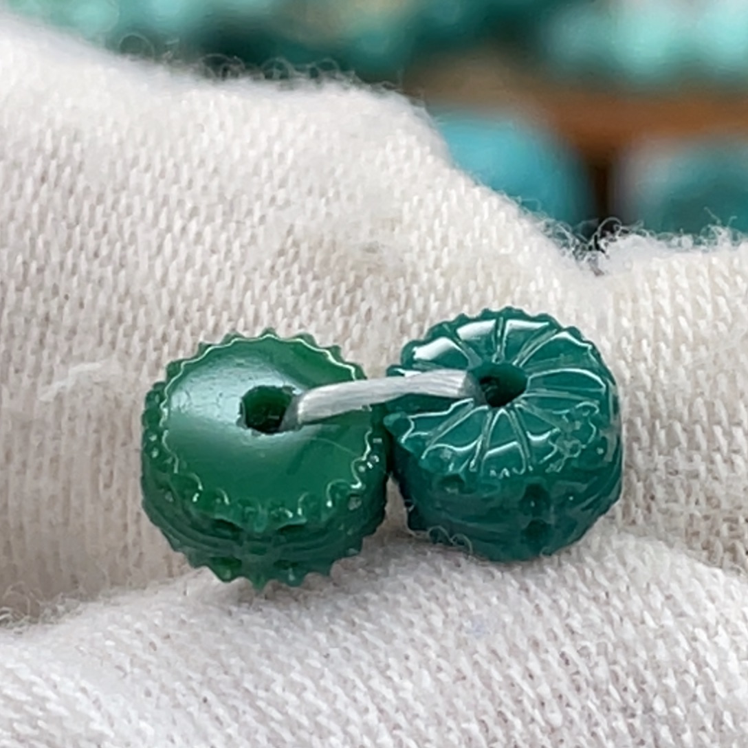 绿松石未镶嵌颈饰