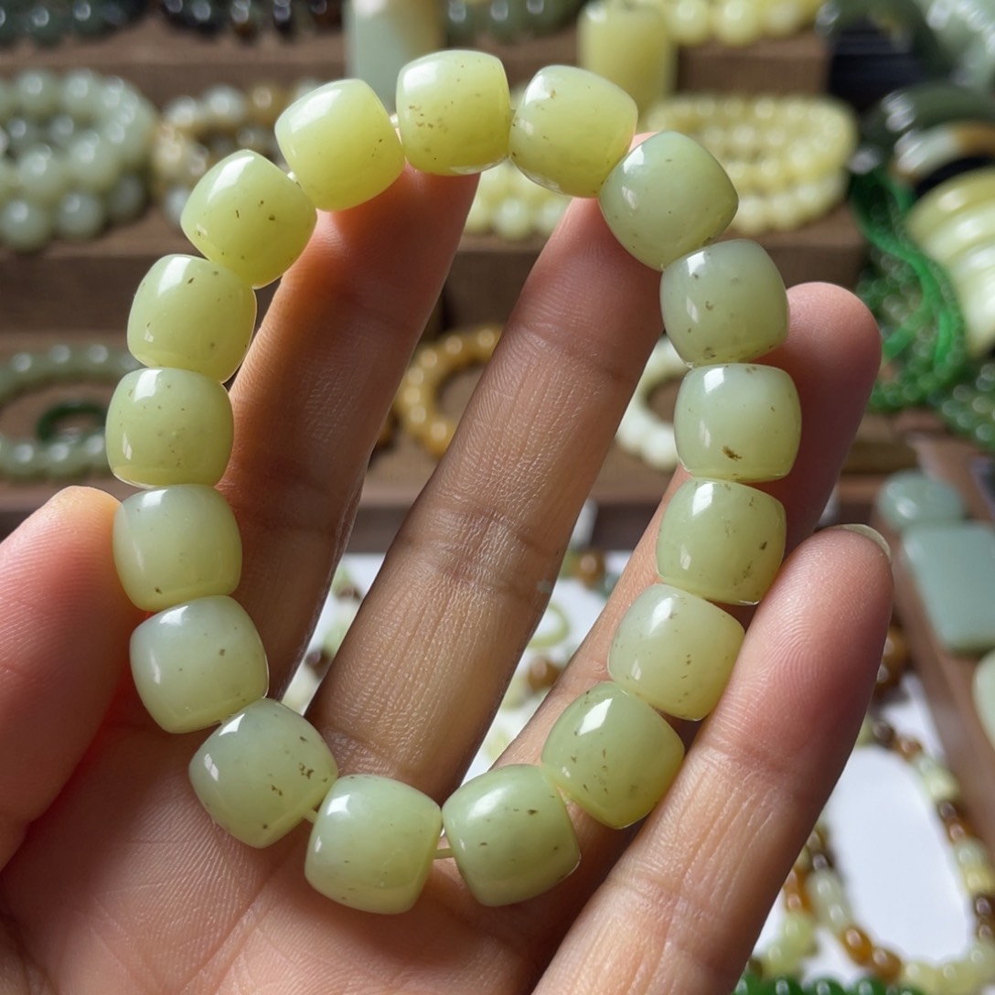 和田玉手链未镶嵌