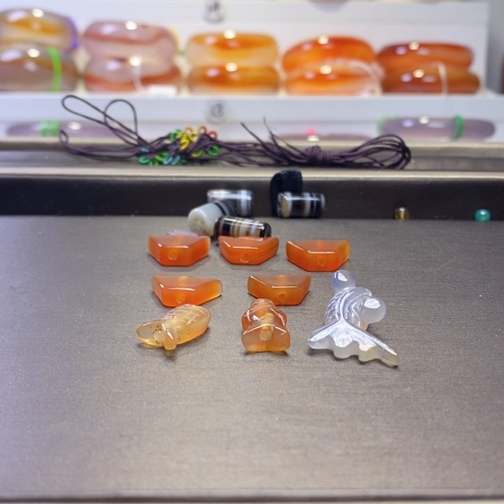 玛瑙/玉髓颈饰未镶嵌