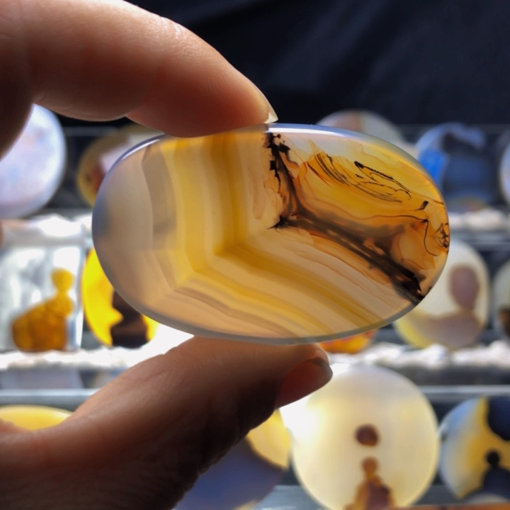 合金玛瑙/玉髓珠宝奇石80