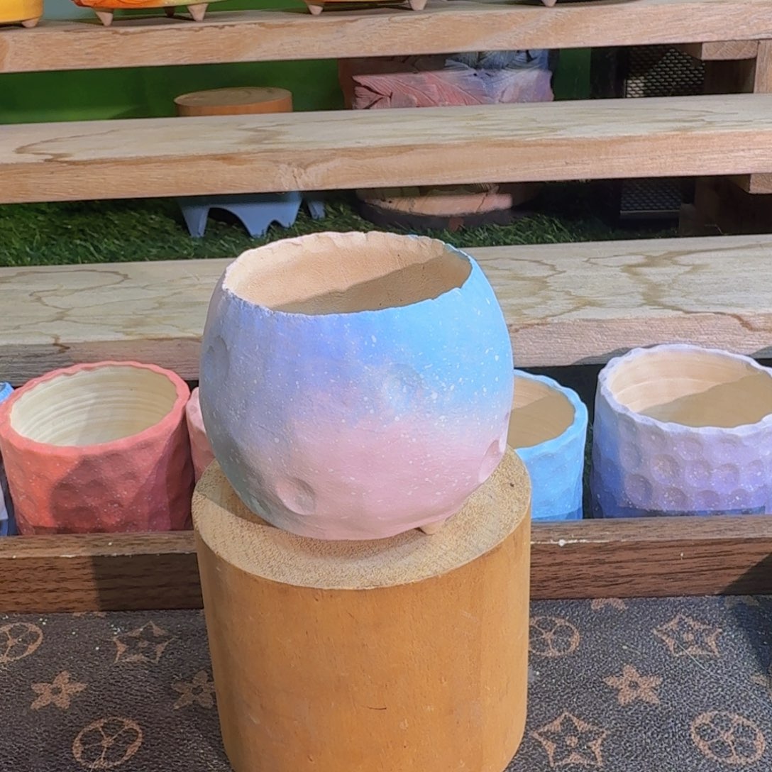 不然又没地方放咯勒