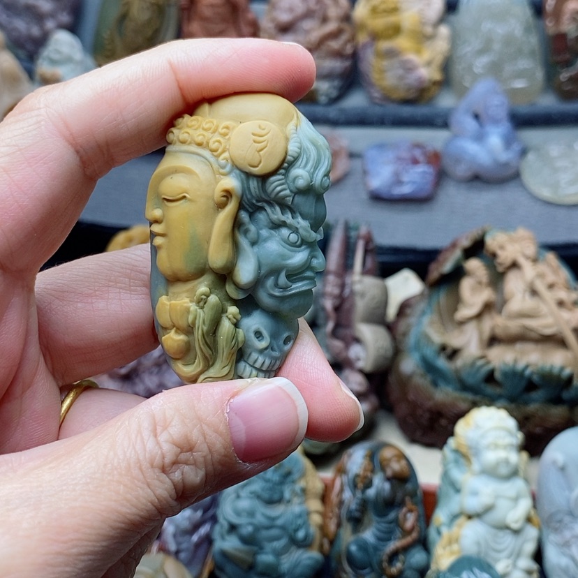 【闪购商品】定制石英质玉吊坠未镶嵌