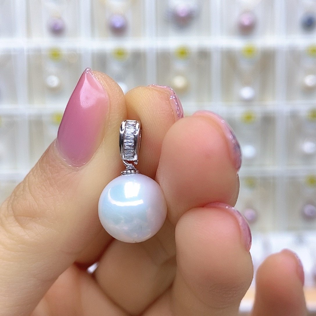 淡水珍珠未镶嵌吊坠(赠链)