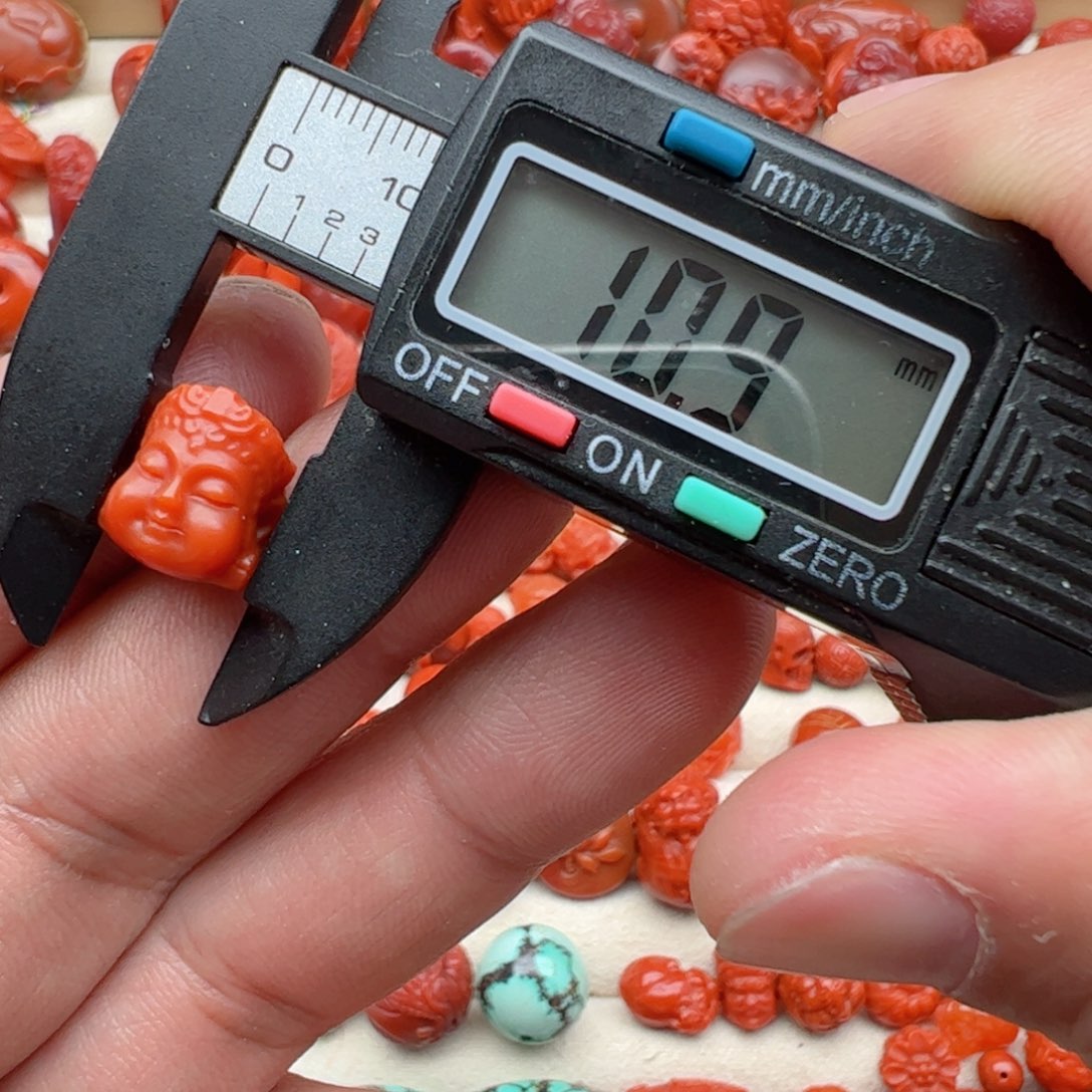 南红玛瑙配饰未镶嵌