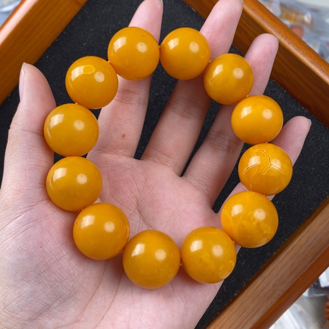 蜜蜡未镶嵌珠宝奇石