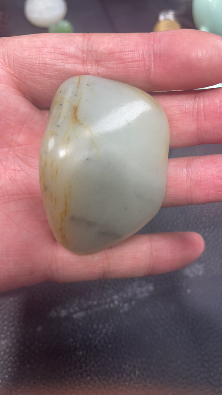 新疆和田玉籽料挂件