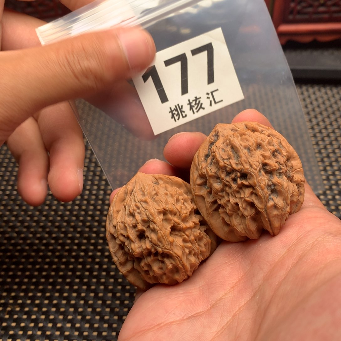 文玩核桃吊坠马老四39