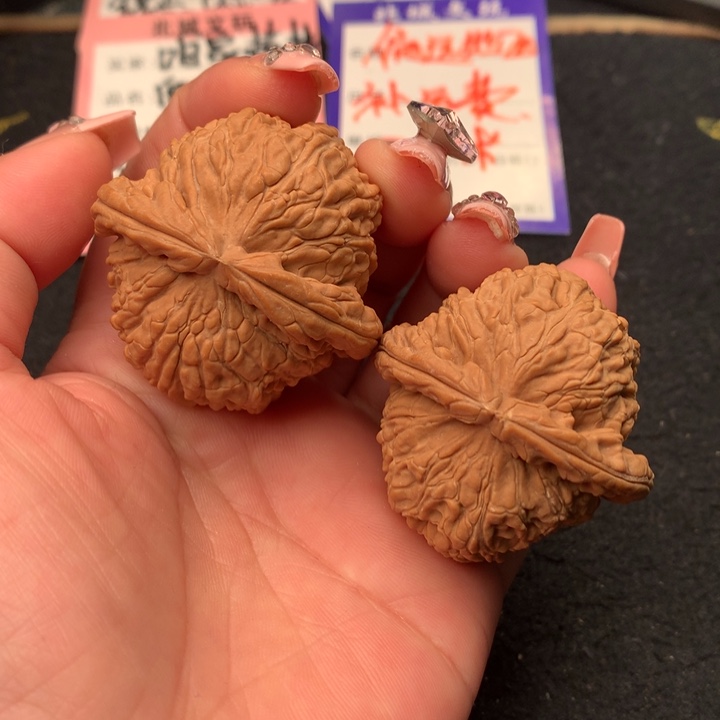 文玩核桃吊坠9号42白狮子全