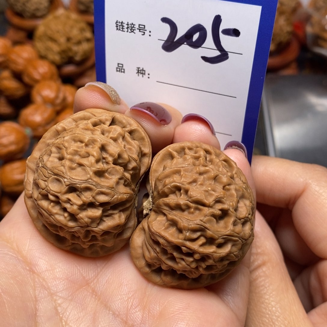 文玩核桃把件宫灯全品39。 205