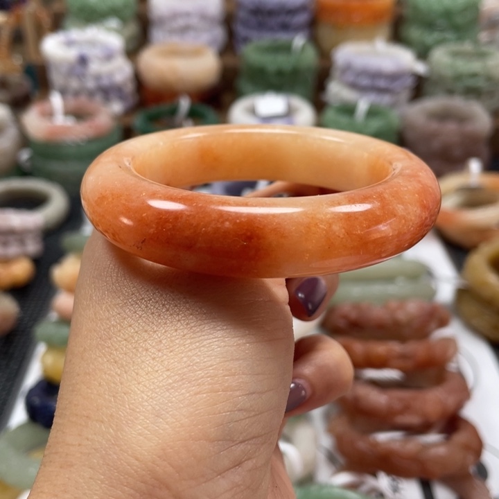 石英质玉未镶嵌手镯