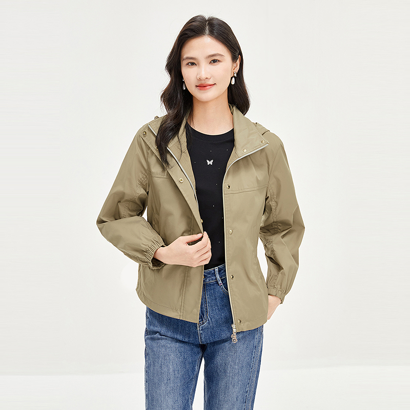 珂莱蒂尔棉质透气短款翻领经典风衣外套休闲轻运动可穿KC00753D4