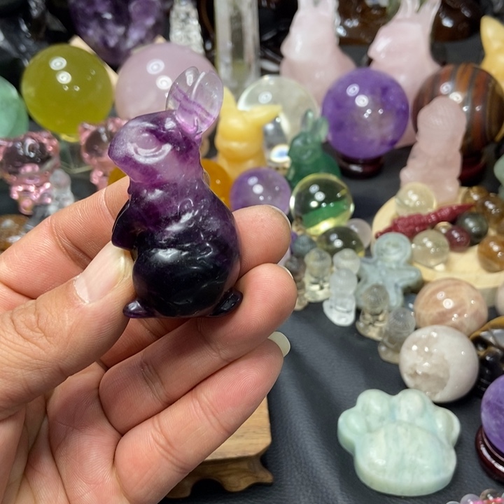 水晶摆件未镶嵌紫兔子