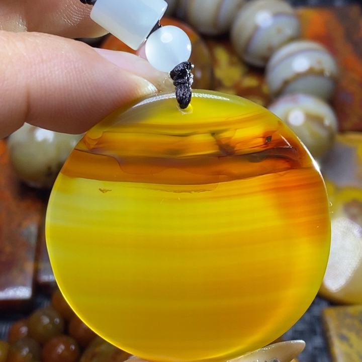 玛瑙/玉髓颈饰未镶嵌