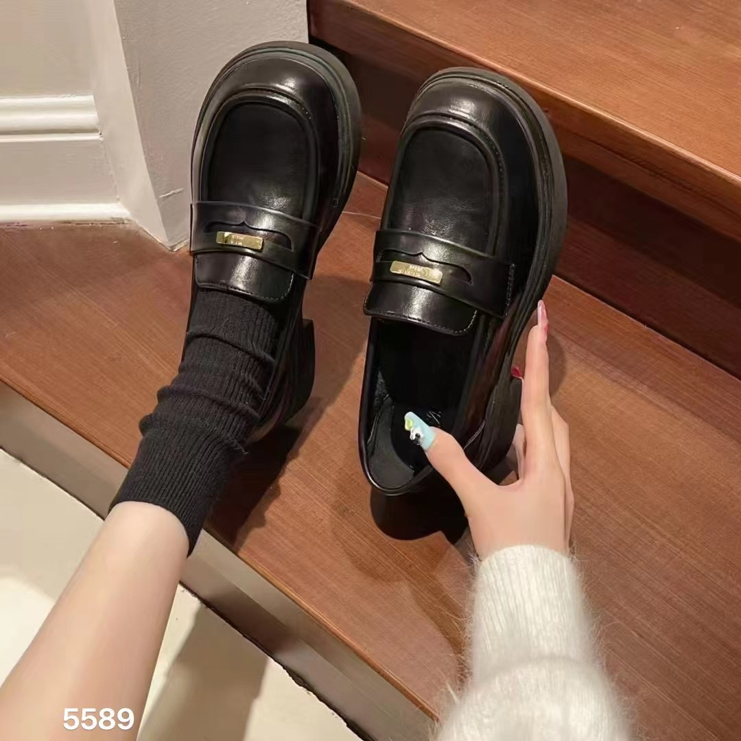 圆头四季通用乐福鞋英伦风单鞋黑色女士百搭复古皮鞋