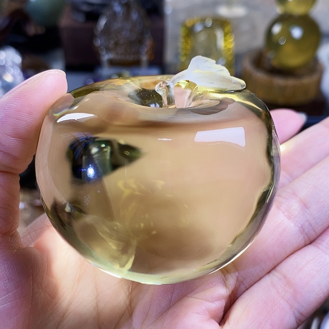 水晶雕刻摆件未镶嵌