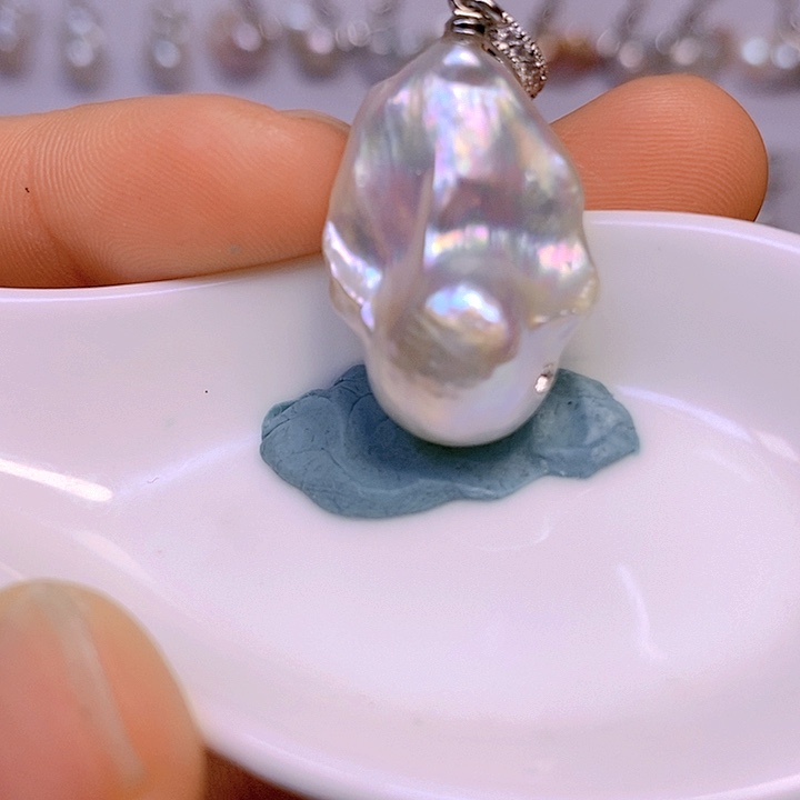 淡水珍珠颈饰合金