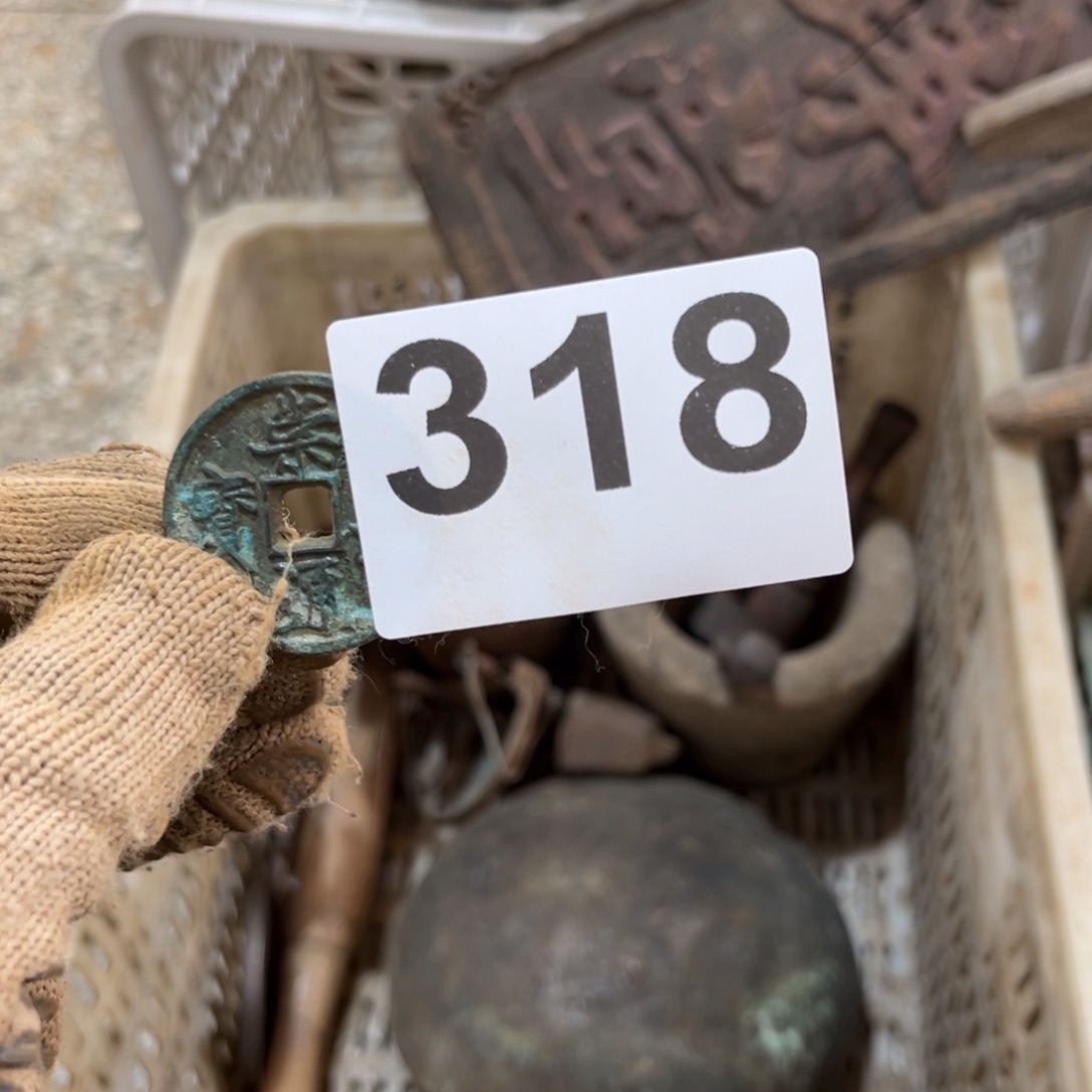 明***雨一物一图，工艺品。