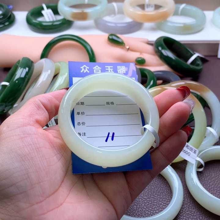 和田玉手镯52-53未镶嵌