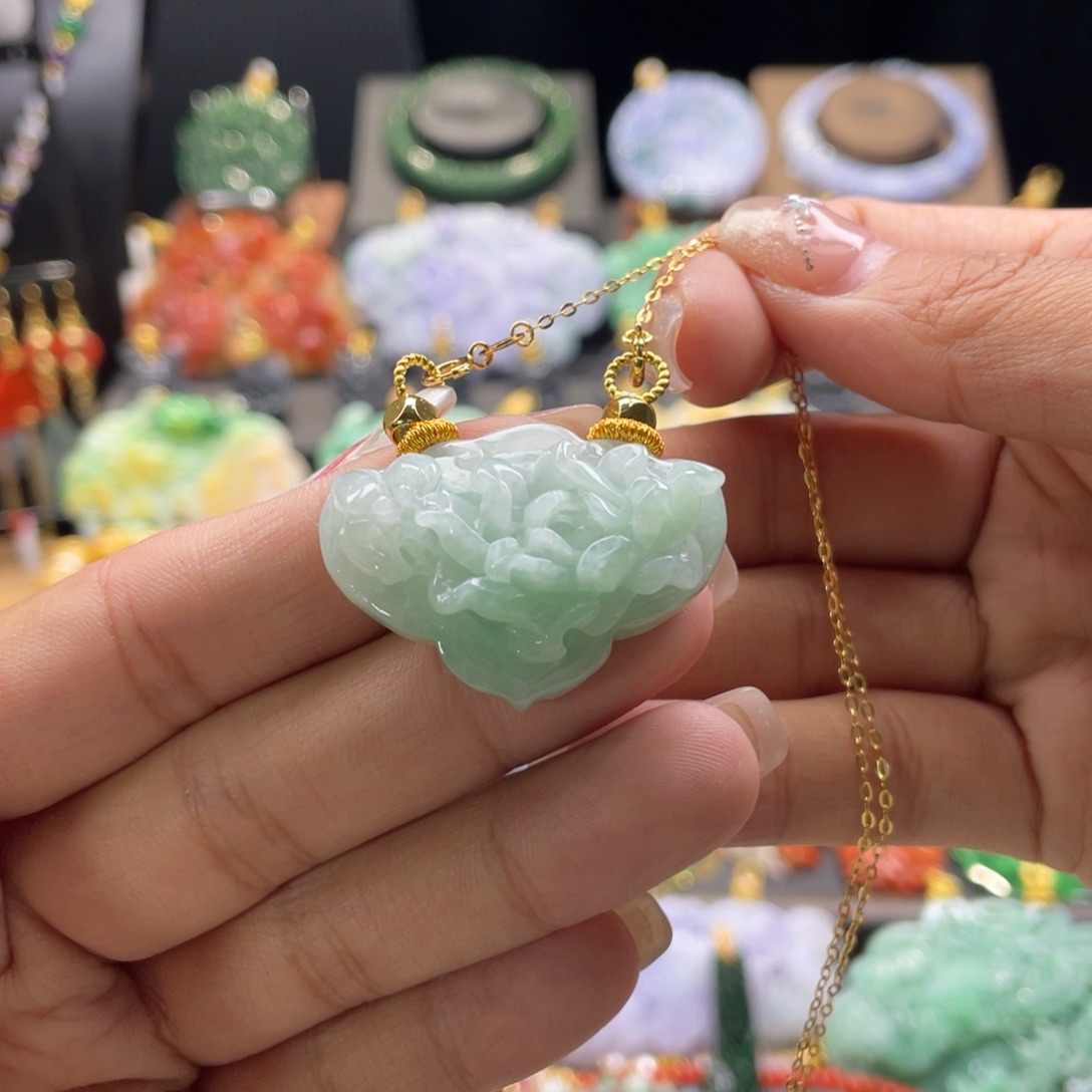 翡翠未镶嵌颈饰代编织