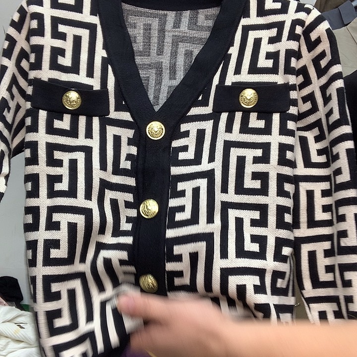 双f开衫135斤内毛衣