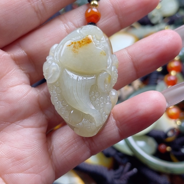 和田玉颈饰未镶嵌