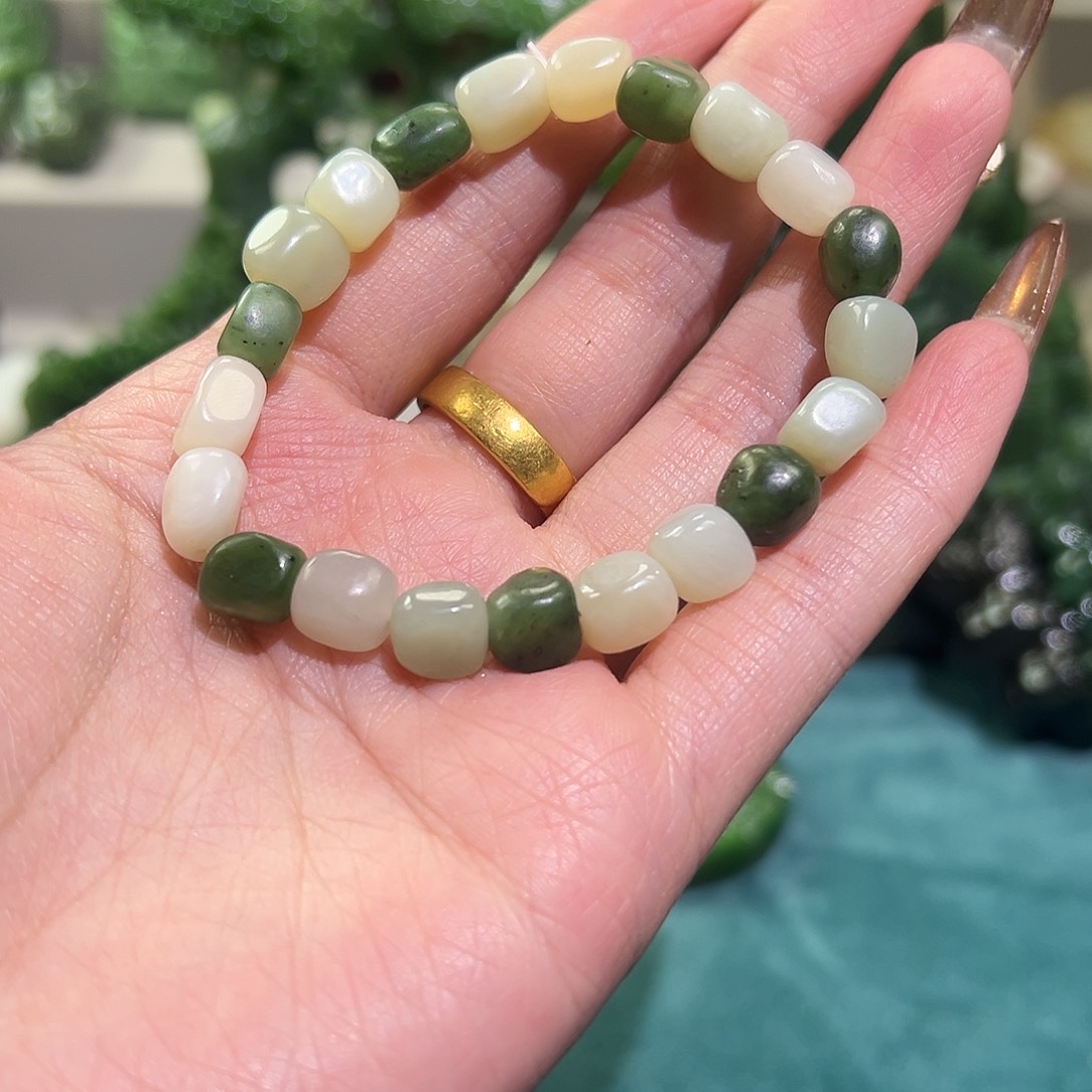 和田玉吊坠(不含链)未镶嵌