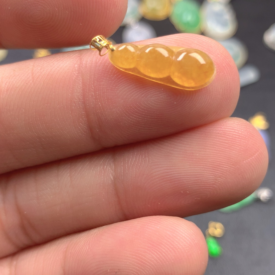 【闪购商品】颈饰18K金镶嵌翡翠翡翠