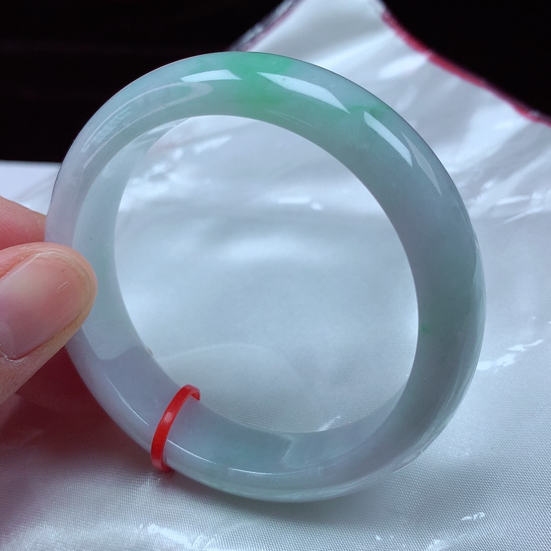 翡翠手镯未镶嵌52-53圈