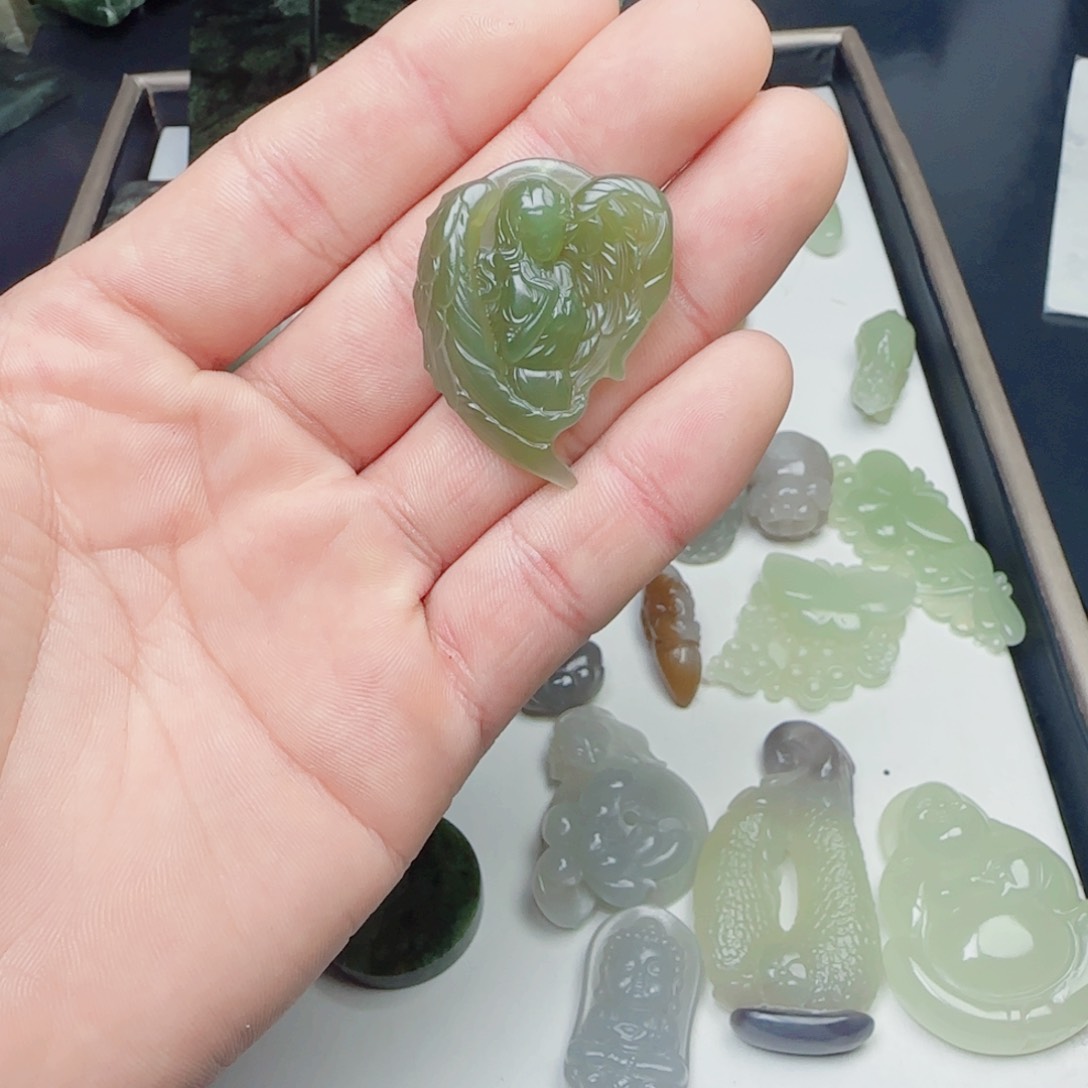 和田玉珠宝半成品未镶嵌蓝****姐