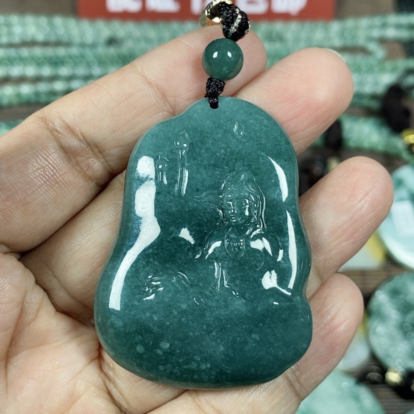 【闪购商品】翡翠颈饰未镶嵌玉吊坠翡翠玉随性自在观音