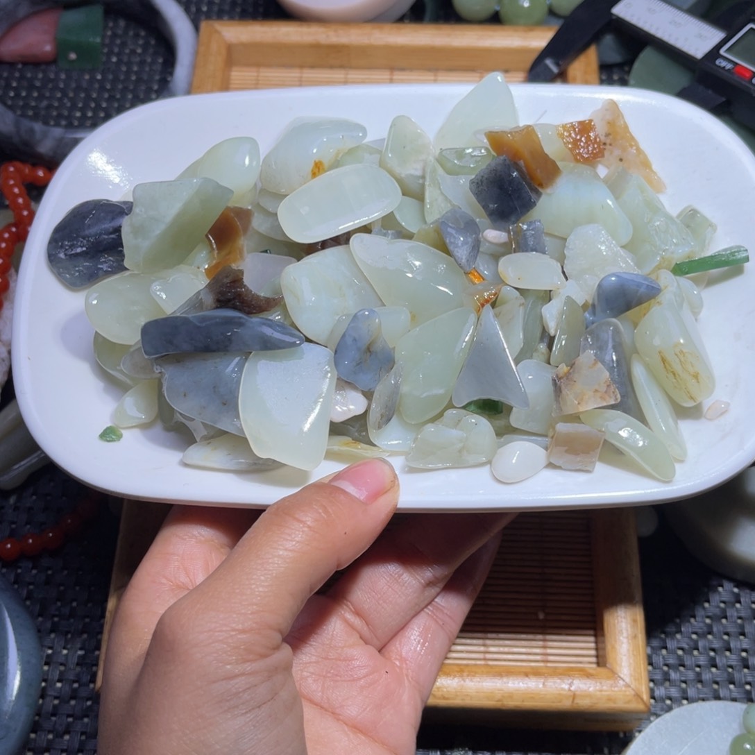 未镶嵌和田玉车挂
