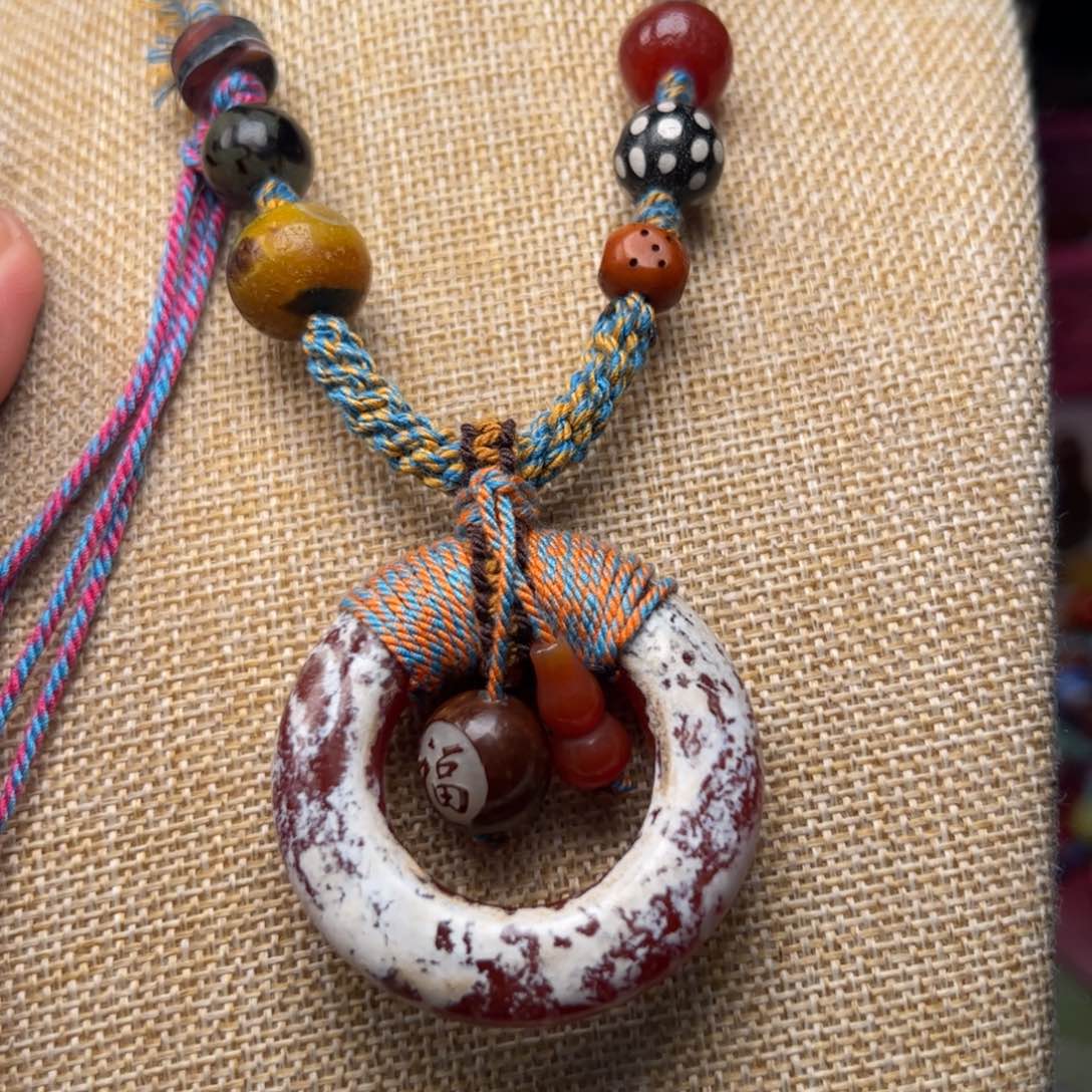 玛瑙/玉髓颈饰未镶嵌