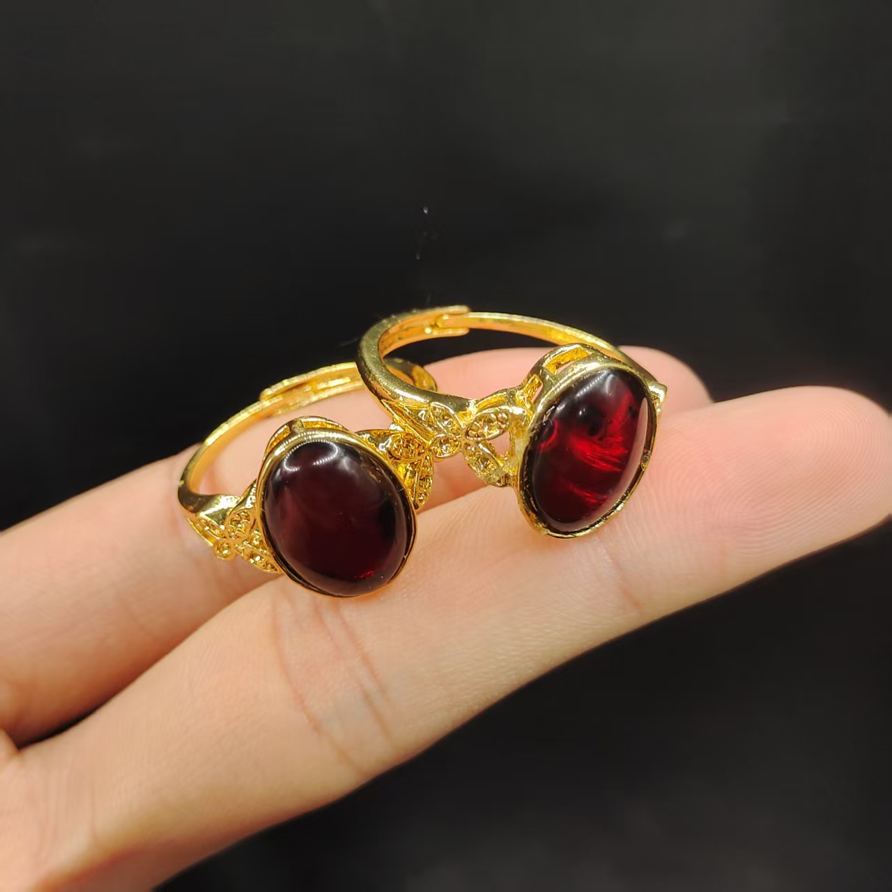 【龙龙严选】琥珀蛋面戒指Z13【多样性发其一】约13-10-3mm