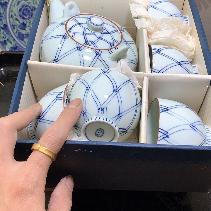 盘我不在这里干咯么不和别人一起吃你