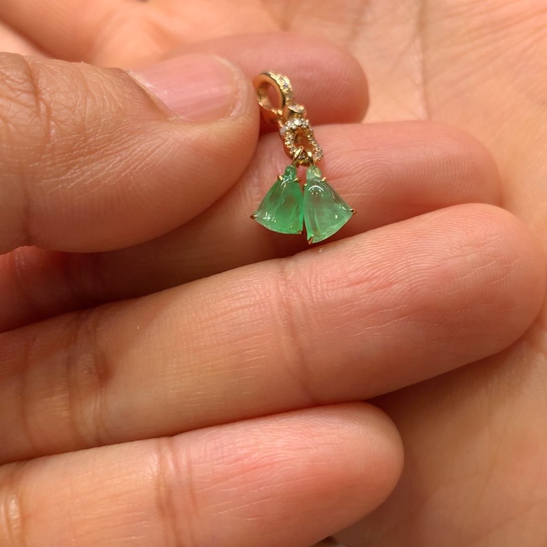 翡翠颈饰18K金镶嵌吊坠