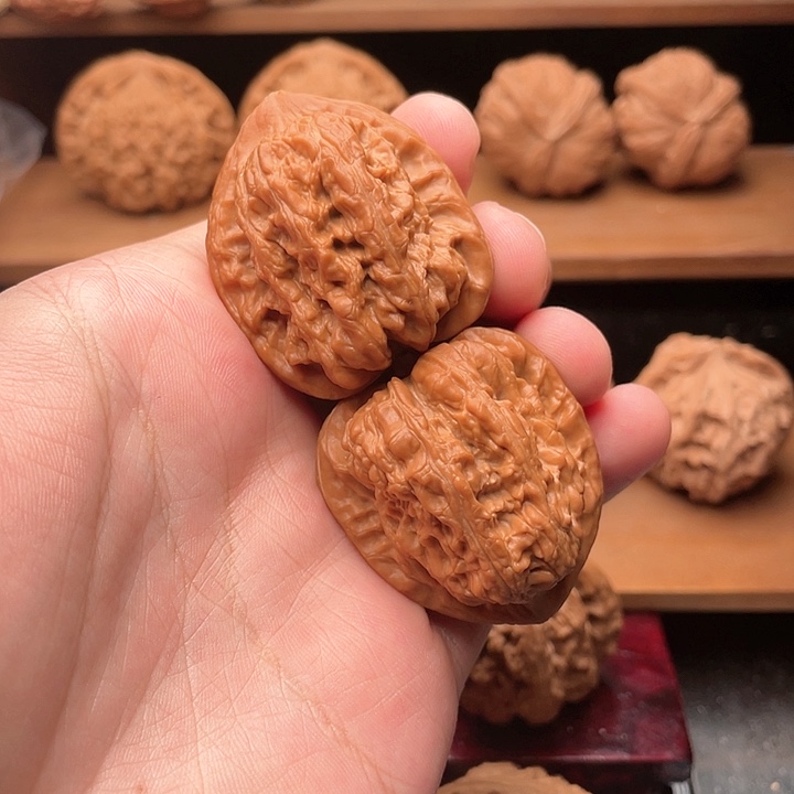 吊坠文玩核桃37毕业红皮全品赤龙鸡心