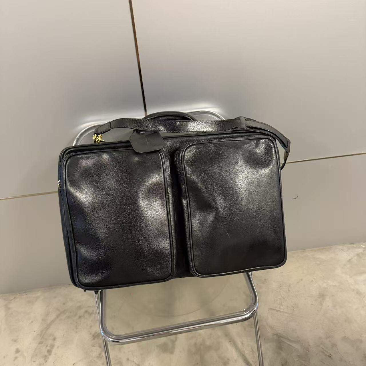 95新 GUCCI/古驰 黑金质感 牛皮双口袋 手提包斜挎包男包