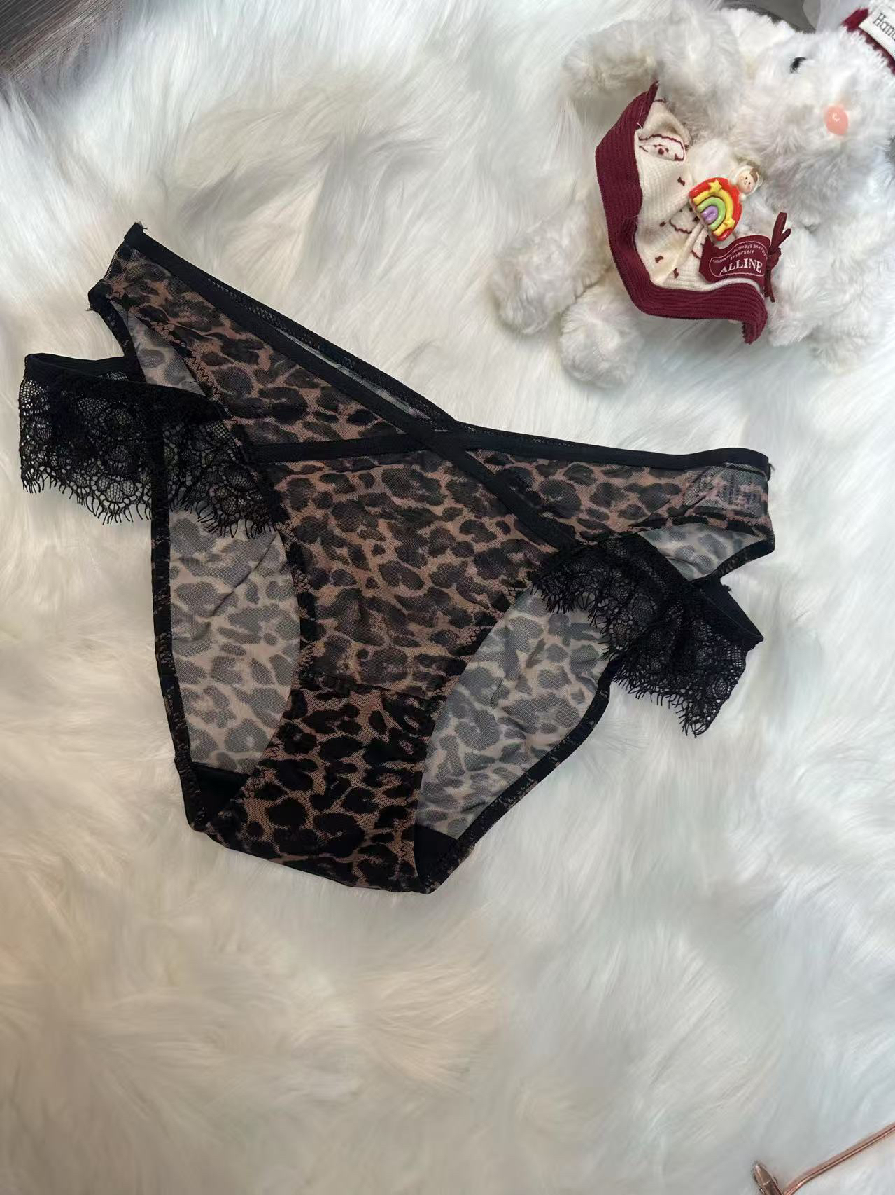 性感豹纹睫毛蕾丝内裤低腰镂空设计透气舒适女士三角