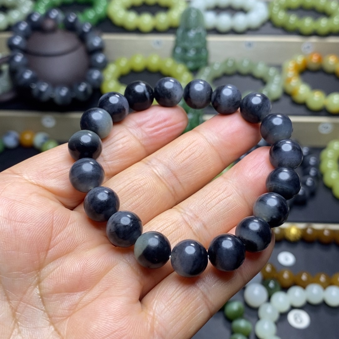 和田玉未镶嵌手串